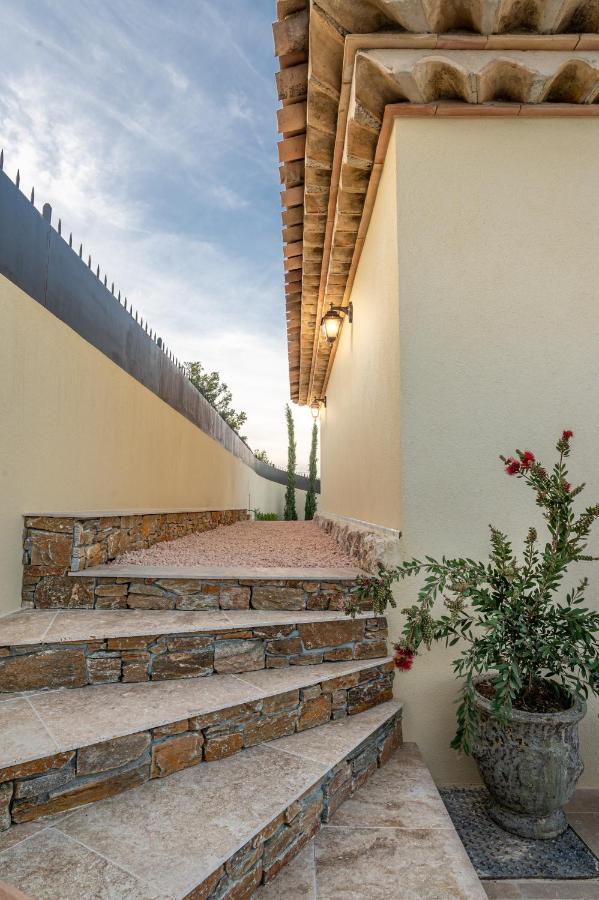 רוקברון-סור-ארז'נס La Bastide Du Rocher Boutique Hotel & Spa מראה חיצוני תמונה